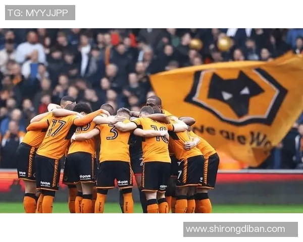 英足总杯狼队对阵曼联首发阵容分析与战术解读