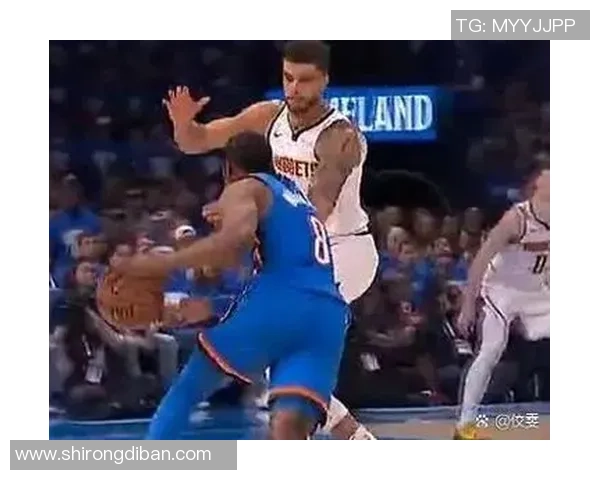 西部决赛第四场雷霆勇士激战回顾与精彩瞬间分析