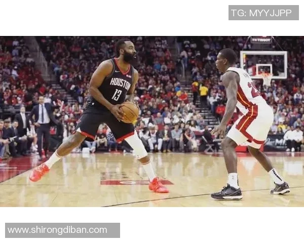 惨遭反转功败垂成，哈登被犯规遭无视，更糟心的还在后头